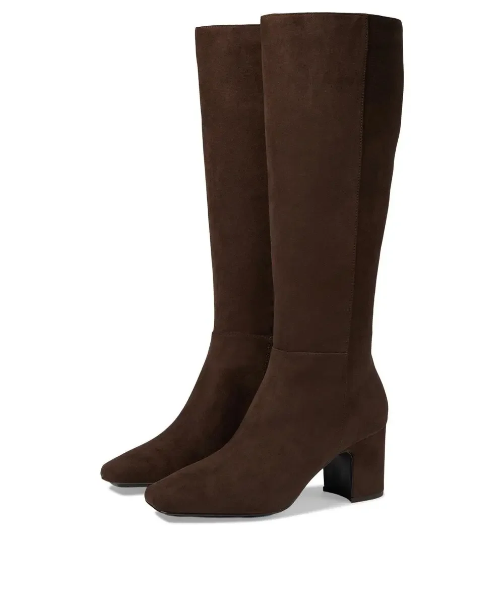 ANNE KLEIN WOMEN'S TAESA HIGH HEEL ANKLE BOOTIE, DARK BROWN, 8 M